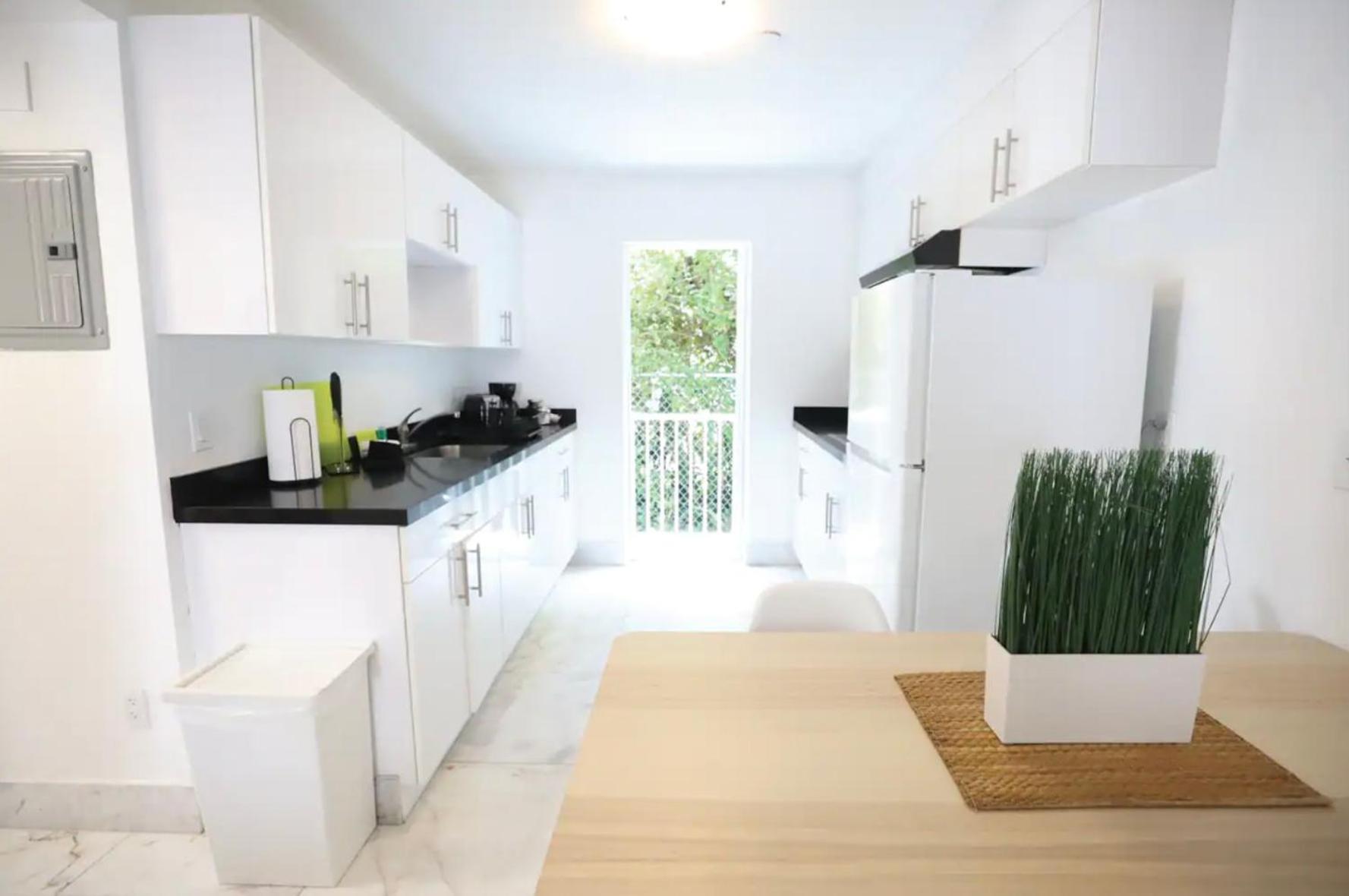 South Beach 2 Bedroom Family & Pet Friendly Apartment With Balcony & Free Parking Miami Beach Exterior foto